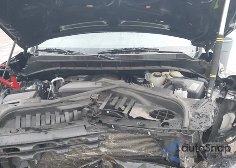 2021 Chevrolet Silverado 1500 4Wd Standard Bed Custom z USA, uszkodzony, nr VIN 1GCRYBEH6MZ123989